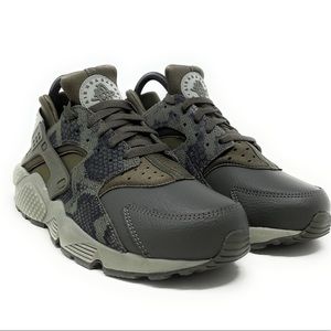 Nike Womens Air Huarache Run Premium Running Shoes